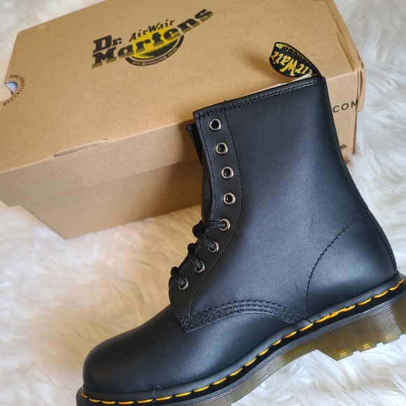 Dr. Martens combat boots - Picture 2 of 4